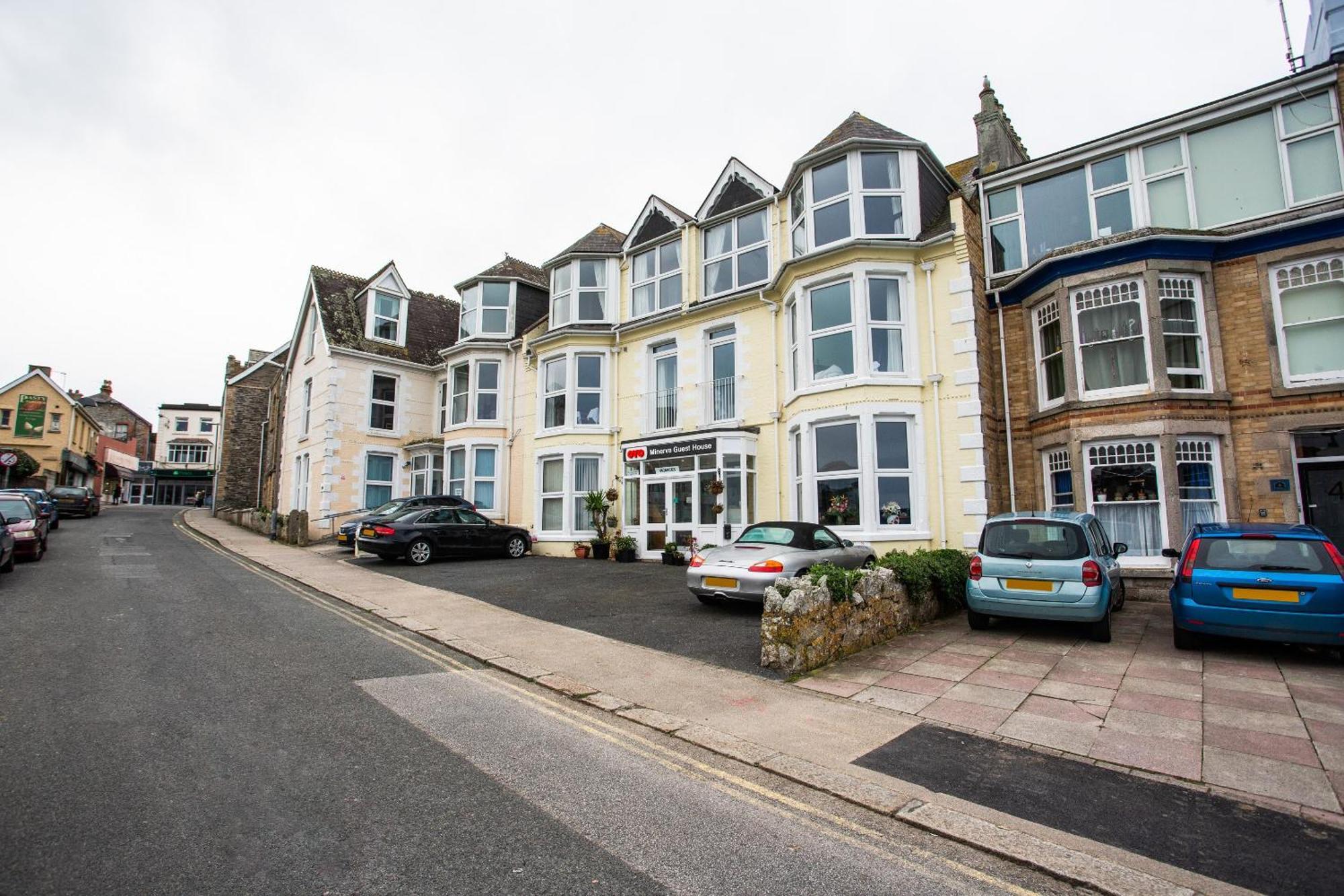 Oyo Minerva 3* Newquay (Cornwall)