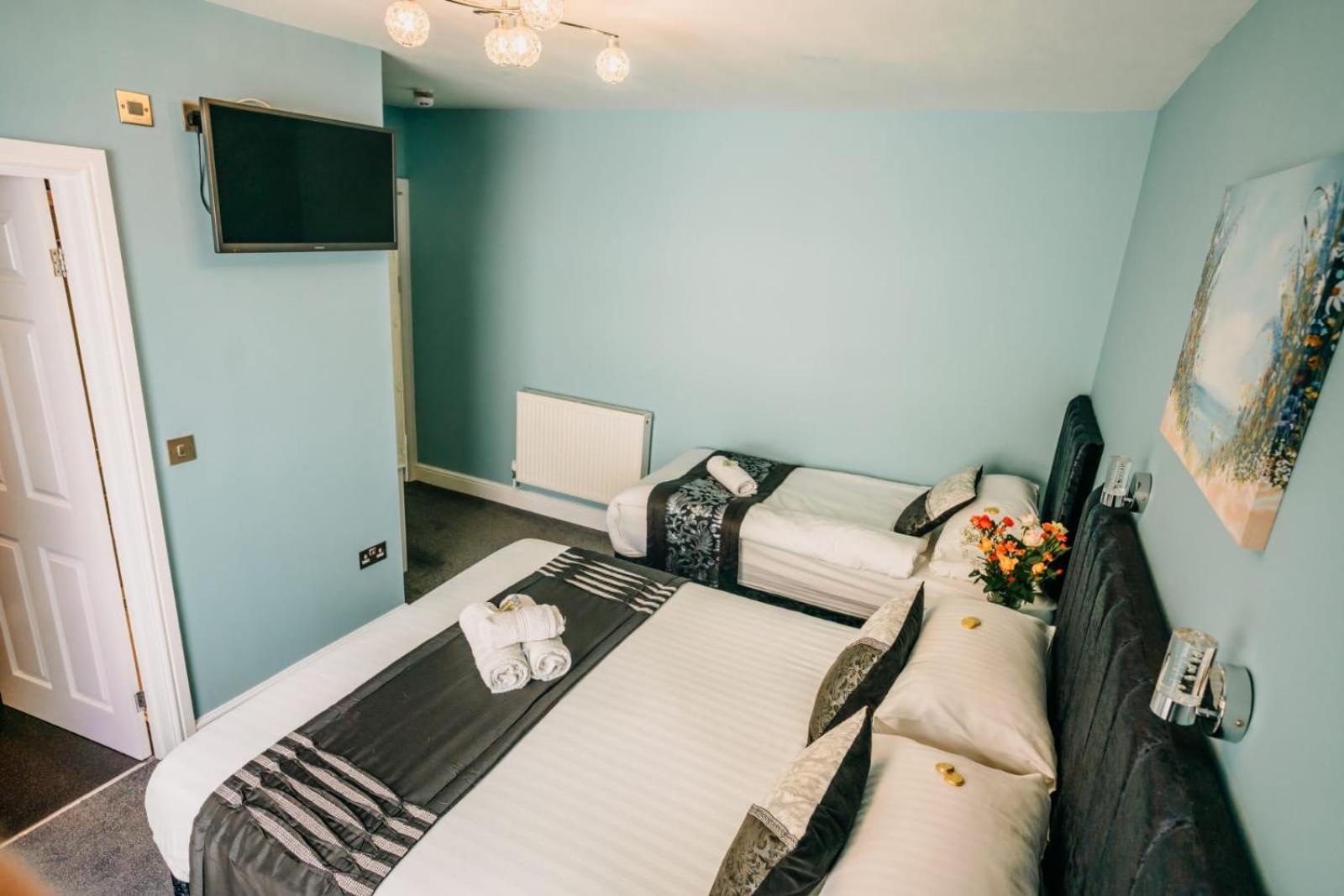 Oyo Minerva Hotel New Quay