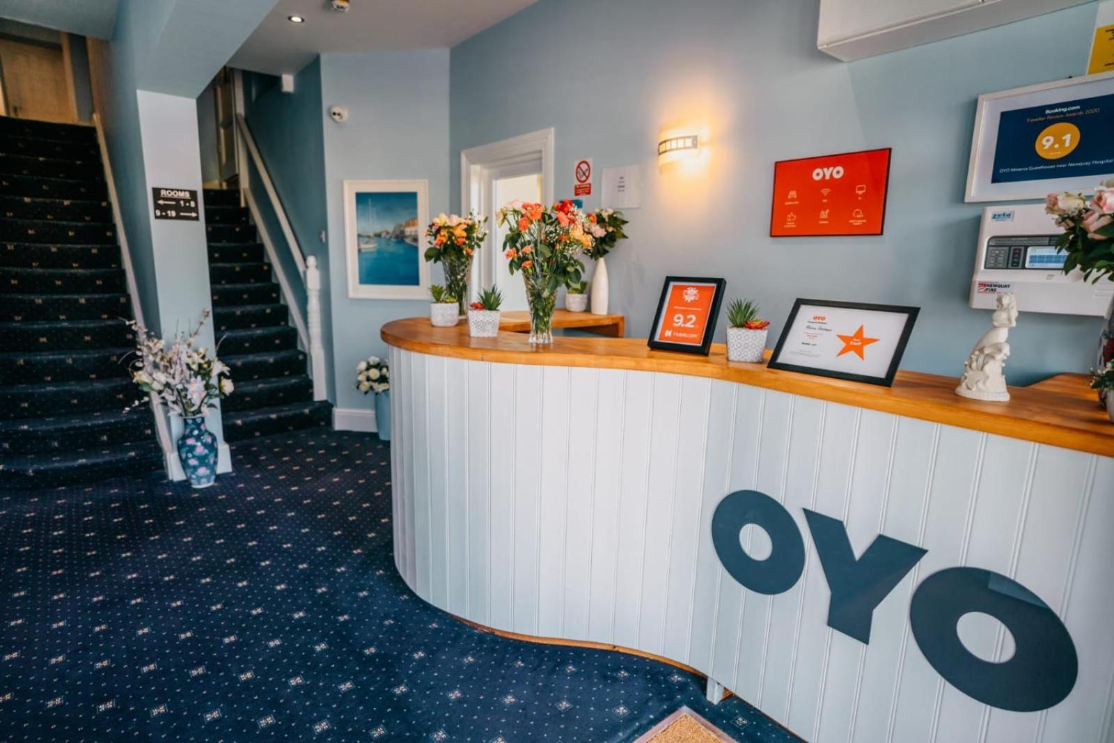 Oyo Minerva Hotel 3*