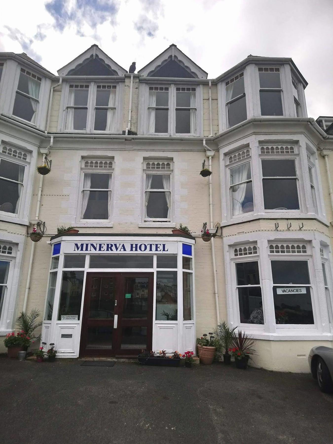 Oyo Minerva 3* Newquay (Cornwall)